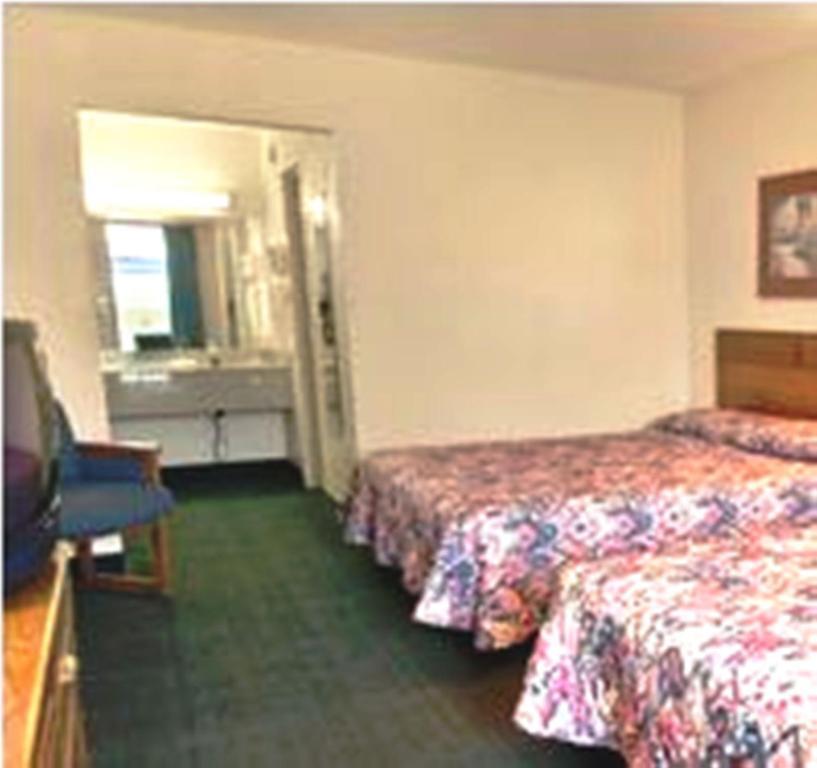 Howard Johnson By Wyndham Commerce Ga Motel Room photo